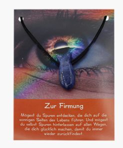 „Zur Firmung“ Sodalith Fisch Anhänger gebohrt auf großer Karte