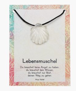 Lebensmuschel Anhänger aus Bergkristall auf großer Karte
