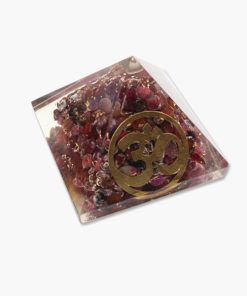 Orgonit Pyramide Om Rubin klein