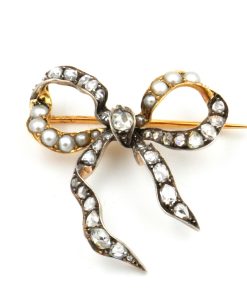 Antike Belle Epoque Schleifen Brosche mit Diamanten und Orientperlen in 18K Gold, um 1860/80